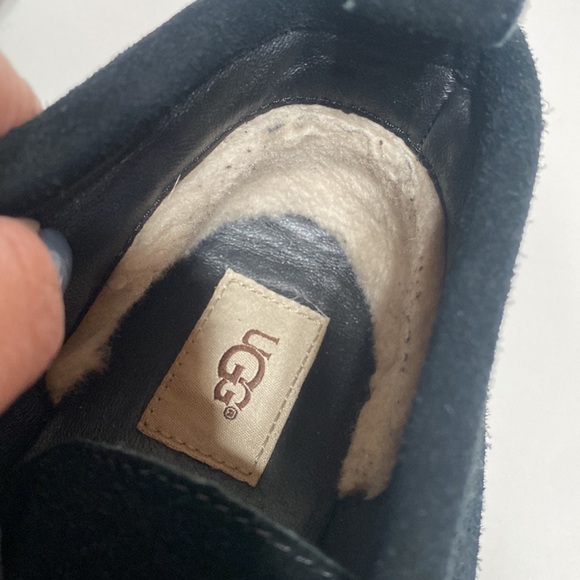 UGG Woodlyn Moccasin Style Booties - Picture 14 of 17